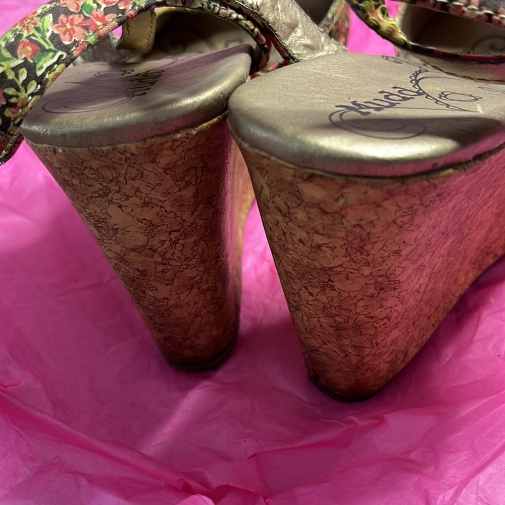 Wedges - Picture 2 of 3
